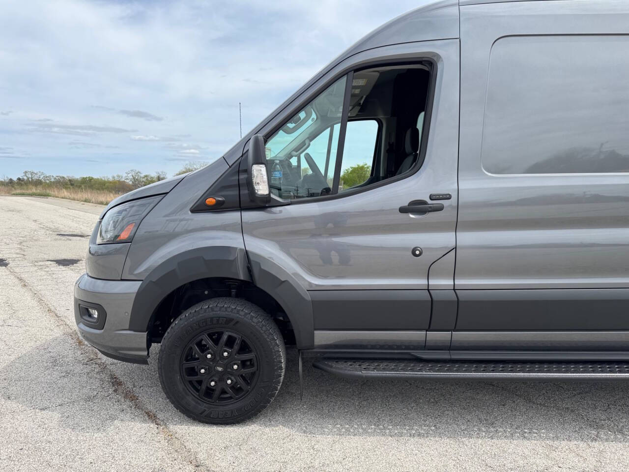 2023 Ford Transit 19