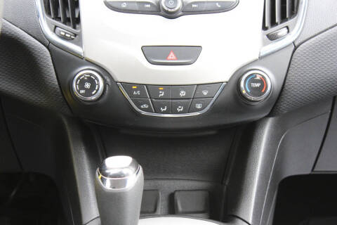 2017 Chevrolet Cruze LS Auto