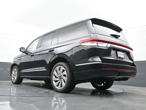2024 Lincoln Navigator Premiere