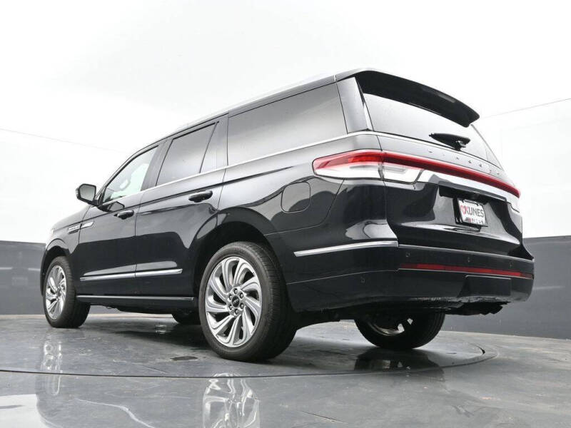 2024 Lincoln Navigator Premiere