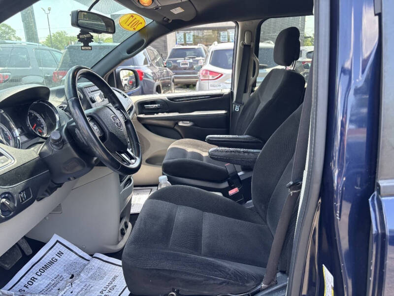 2017 Dodge Grand Caravan SE