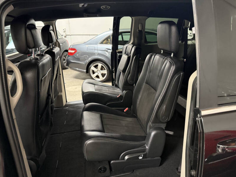 2019 Dodge Grand Caravan SXT 35th Anniversary Edition