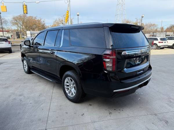 2022 Chevrolet Suburban LT