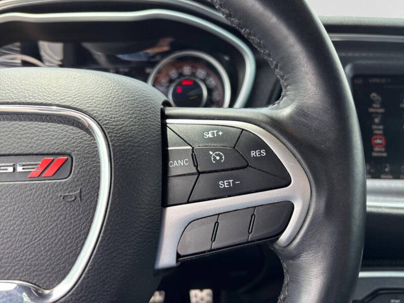 2015 Dodge Challenger R/T Plus