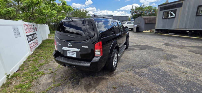 2012 Nissan Pathfinder Silver Edition