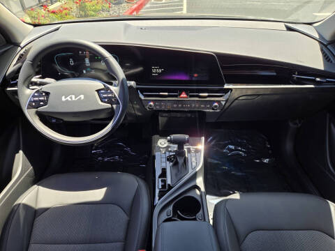 2025 Kia Niro EX