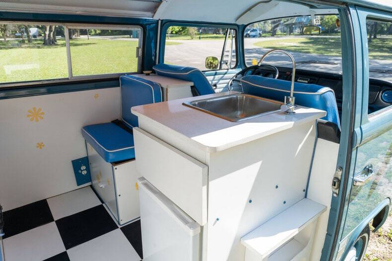 1973 Volkswagen Bus