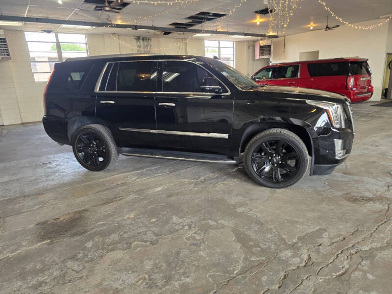2017 Cadillac Escalade Luxury