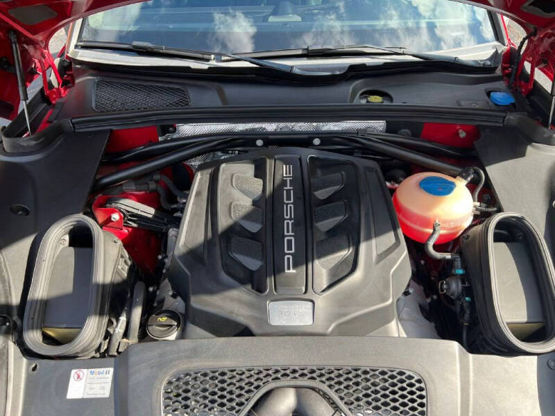 2017 Porsche Macan GTS