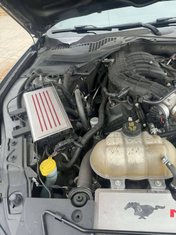 2016 Ford Mustang V6