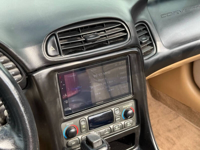 2004 Chevrolet Corvette