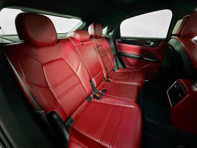 2022 Porsche Cayenne