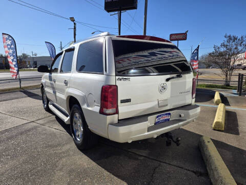 2004 Cadillac Escalade