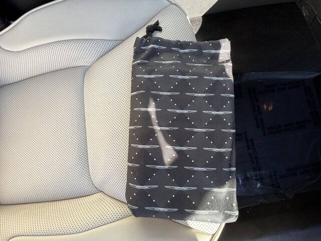 2023 Chrysler 300 Touring L