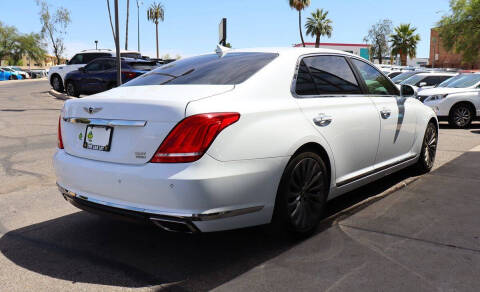 2017 Genesis G90