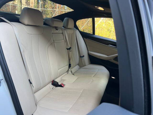 2021 BMW 5 Series 530i