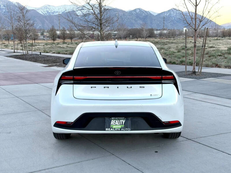 2024 Toyota Prius