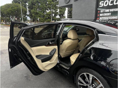 2017 Nissan Maxima Platinum