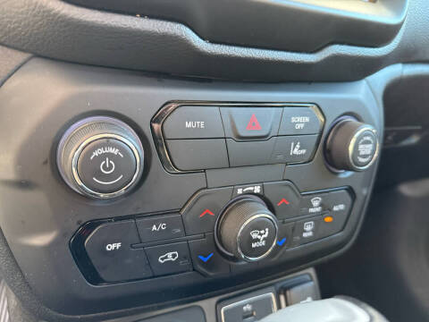 2023 Jeep Renegade Trailhawk