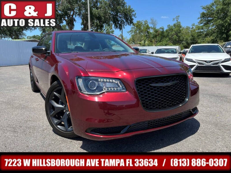 2022 Chrysler 300 Touring