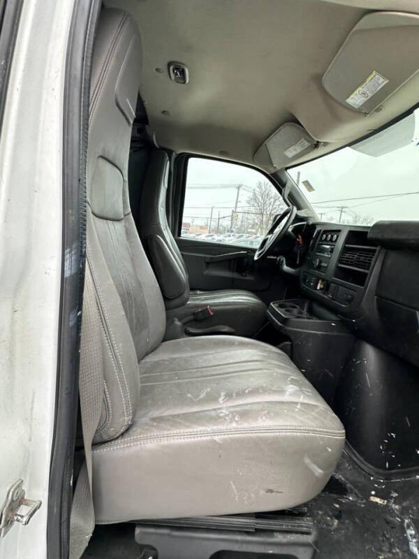 2016 Chevrolet Express 2500