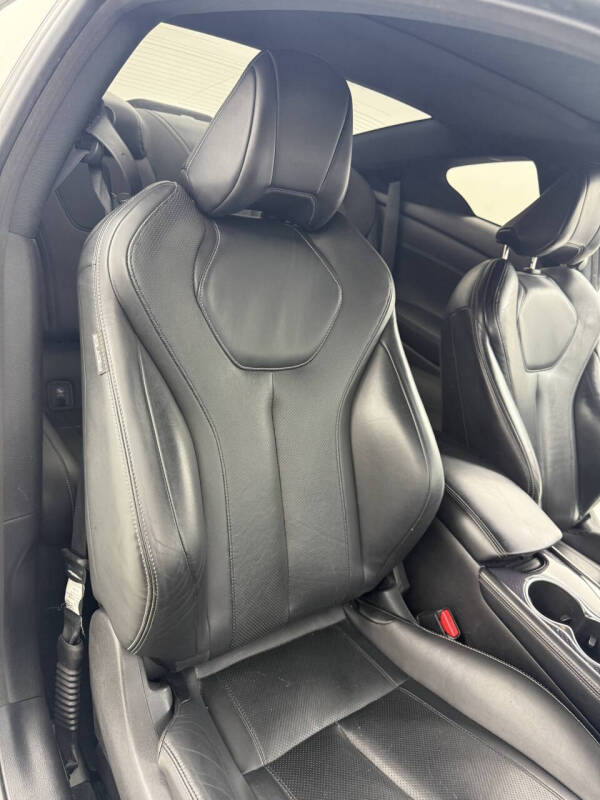 2017 Infiniti Q60 Red Sport 400