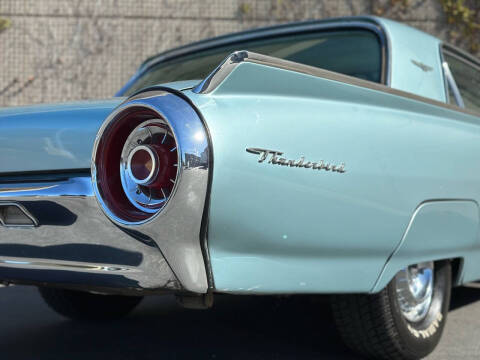 1963 Ford Thunderbird