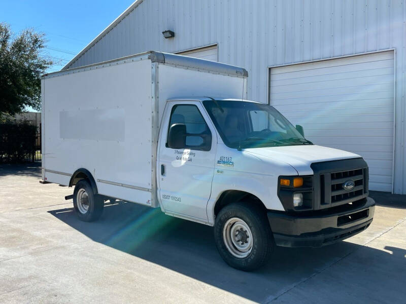 2014 Ford E-Series E-350 SD