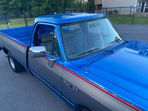 1992 Dodge RAM 150 LE