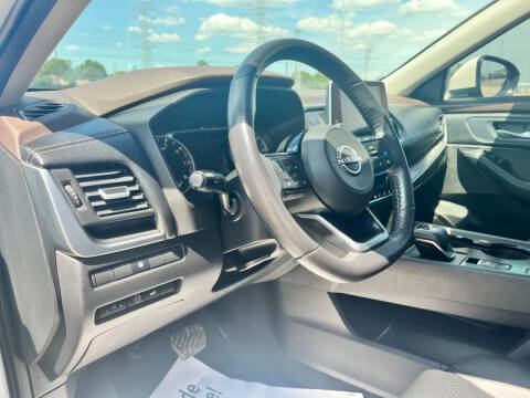 2023 Nissan Rogue SV