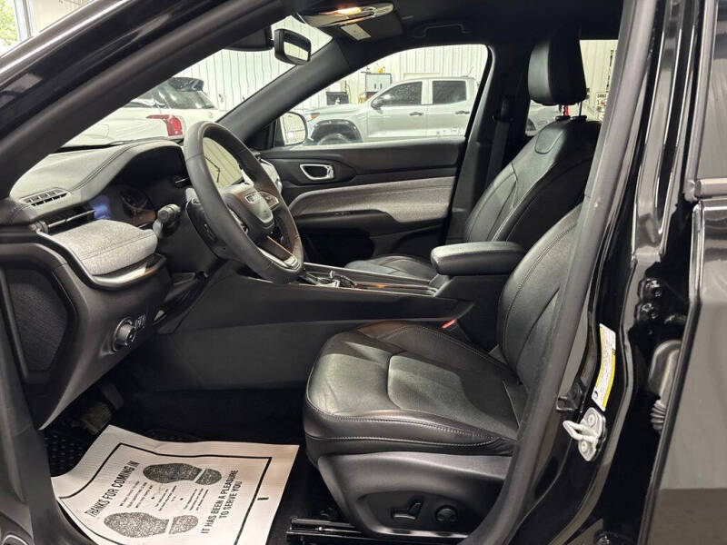 2023 Jeep Compass Latitude Lux