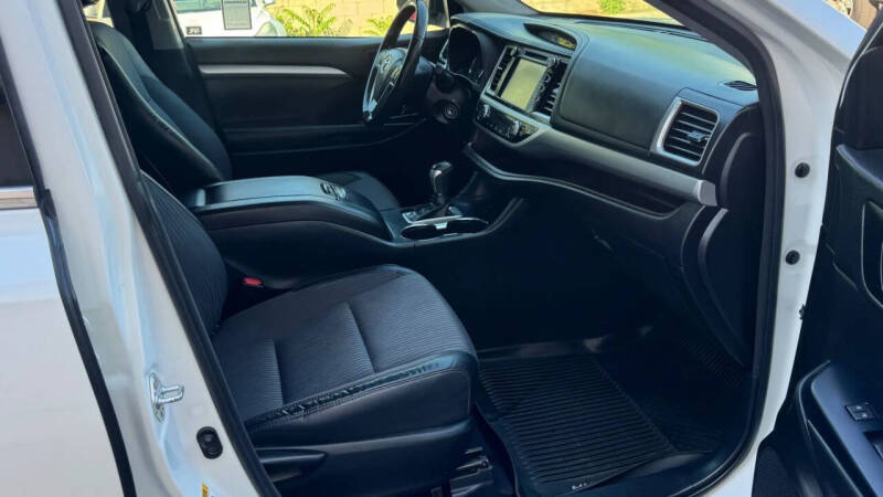 2017 Toyota Highlander