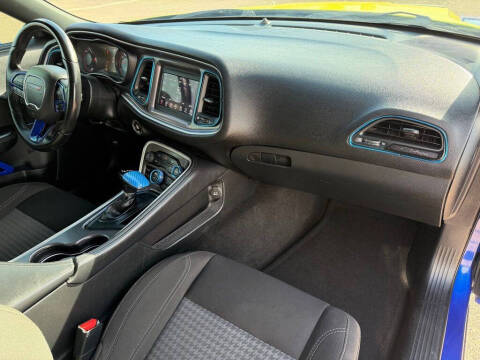 2021 Dodge Challenger SXT