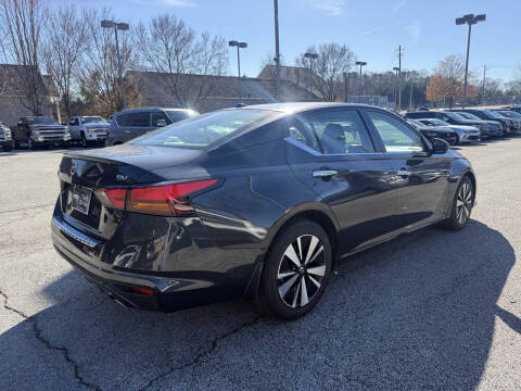 2022 Nissan Altima 2.5 SV