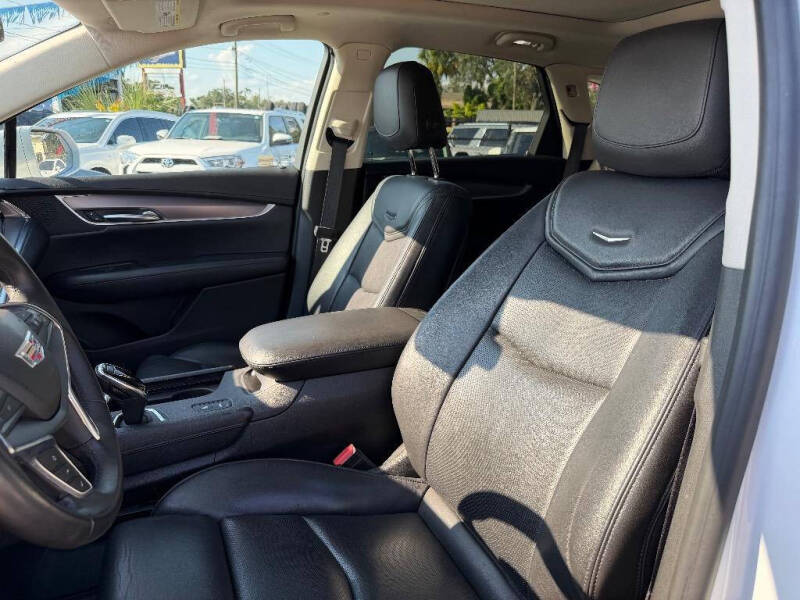 2017 Cadillac XT5 Premium Luxury