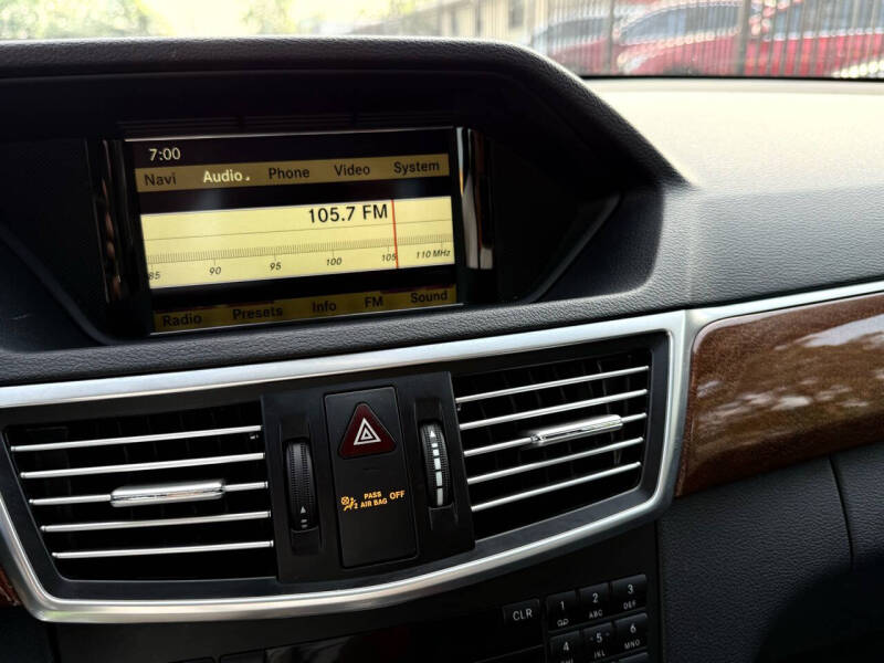 2011 Mercedes-Benz E-Class E 350 BlueTEC Luxury