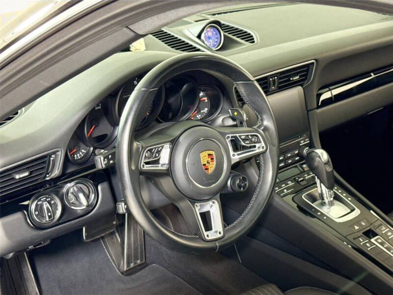 2019 Porsche 911 Carrera T