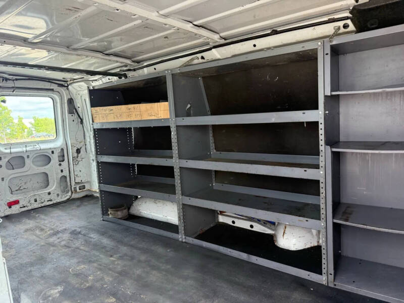 2012 Ford E-Series E-350 SD