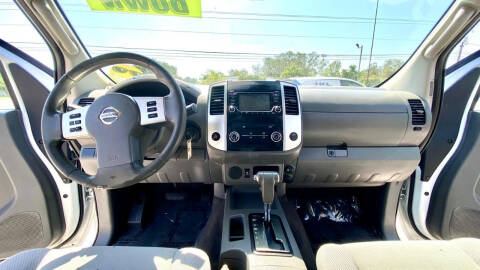 2017 Nissan Frontier SV