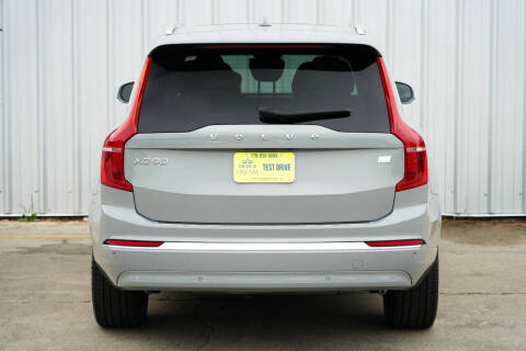 2024 Volvo XC90 Recharge T8 Ultimate Bright Theme 7P