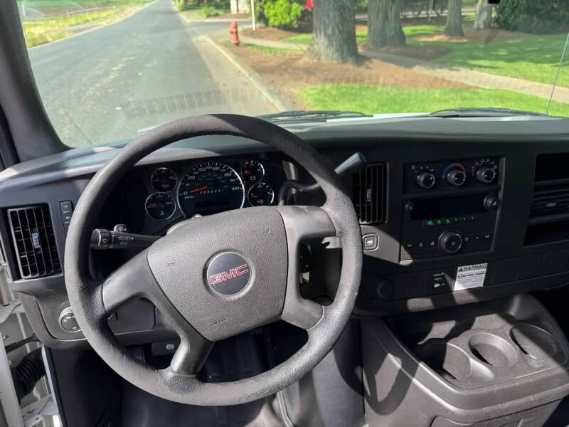 2009 GMC Savana 3500