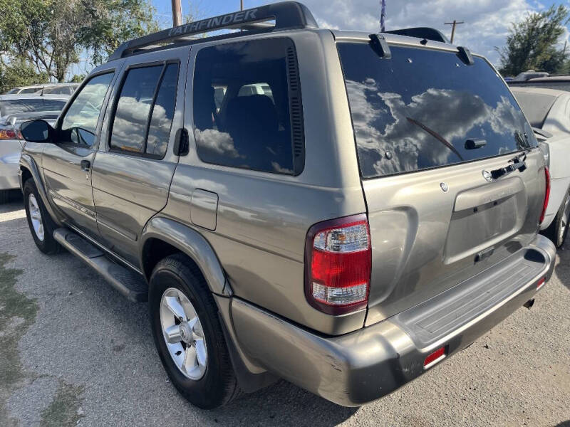 2004 Nissan Pathfinder
