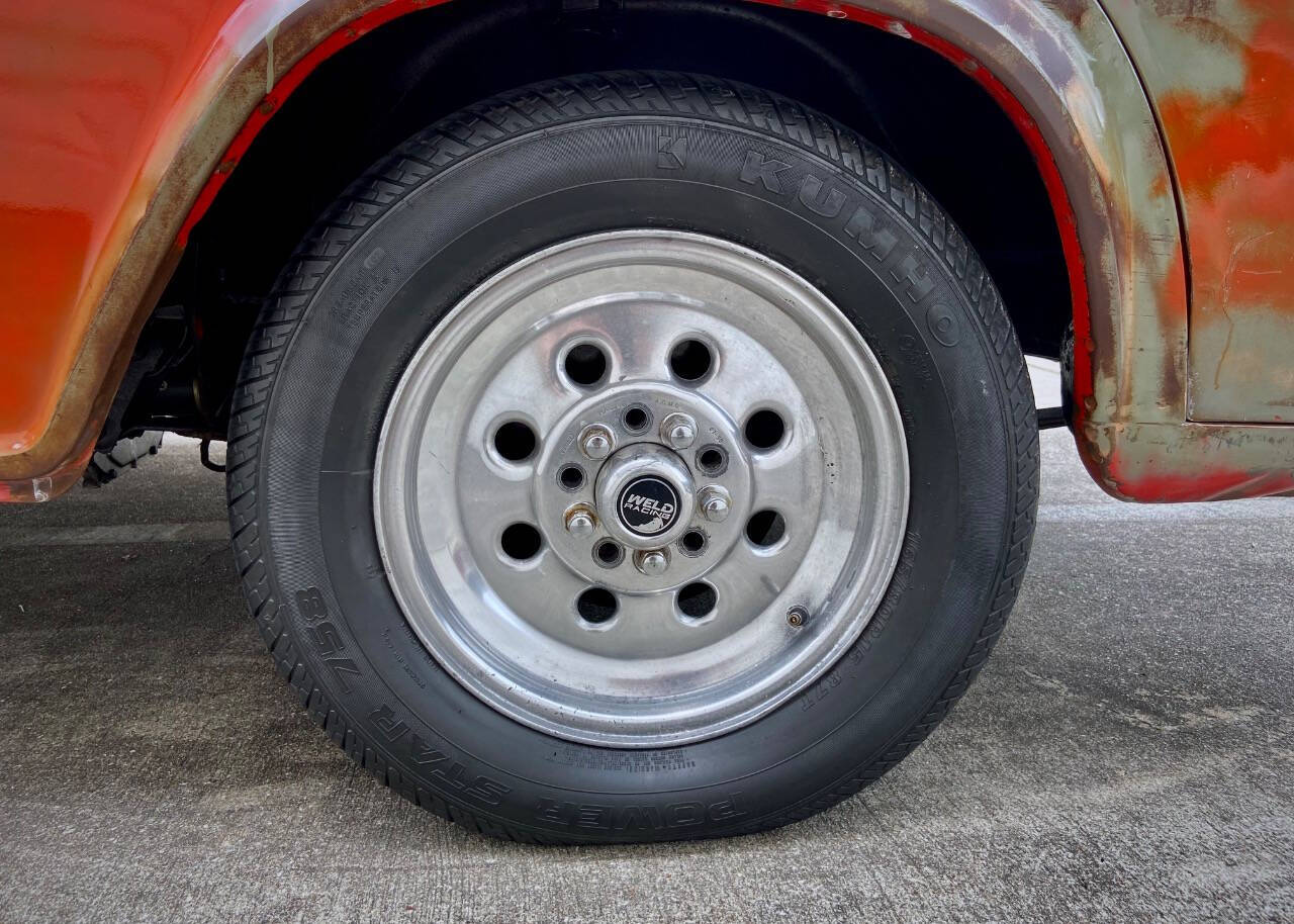 1961 Ford E-100 39
