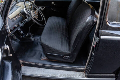 1948 Ford Super Deluxe