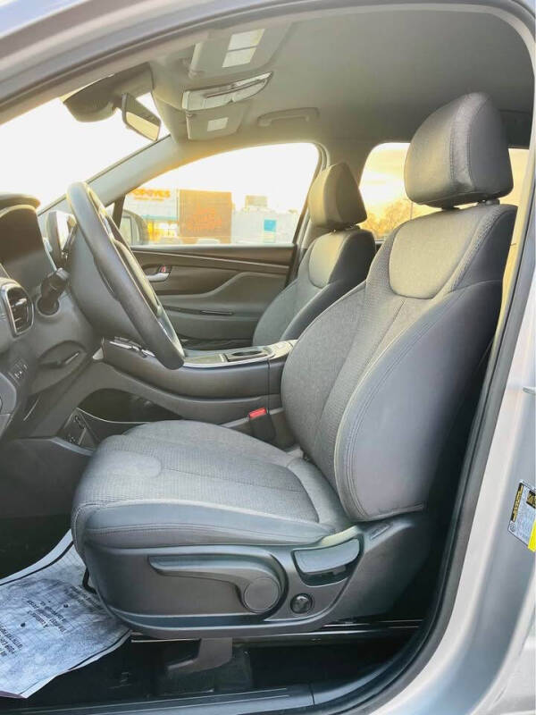 2021 Hyundai Santa Fe SE