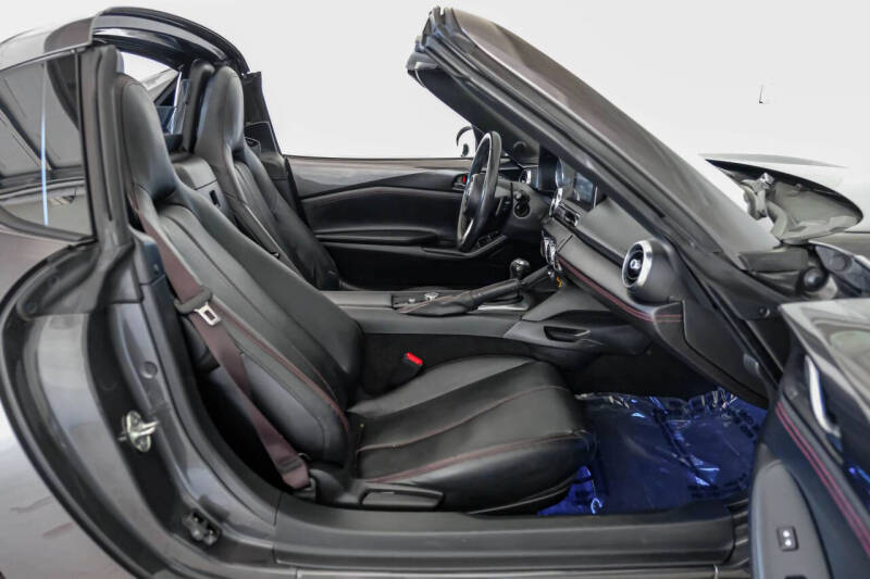 2019 Mazda MX-5 Miata RF Grand Touring