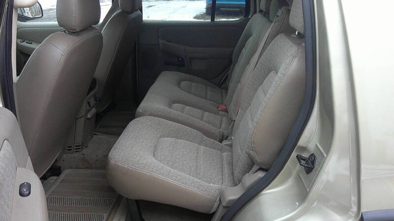 2003 Ford Explorer XLS