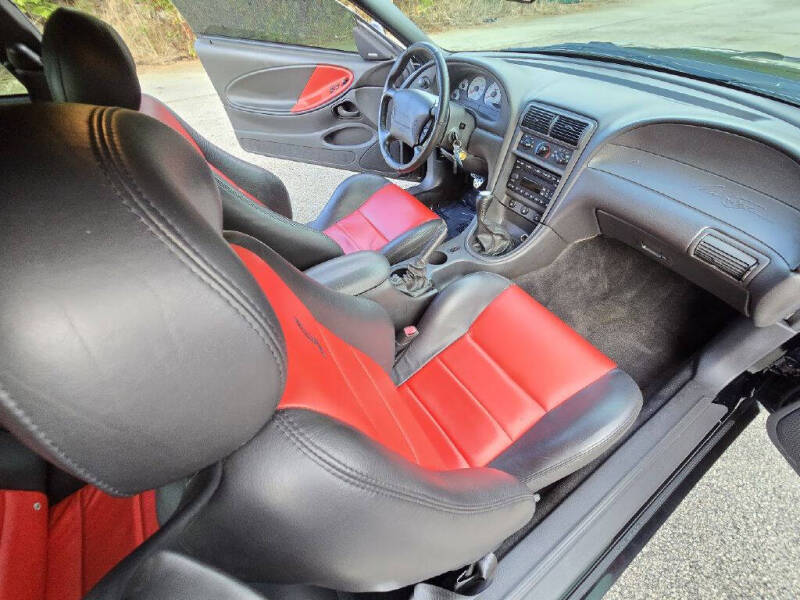 2003 Ford Mustang SVT Cobra