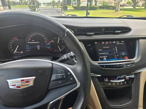 2017 Cadillac XT5