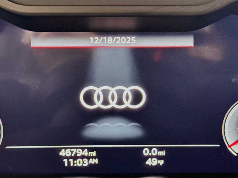 2022 Audi Q8 quattro Premium Plus 55 TFSI